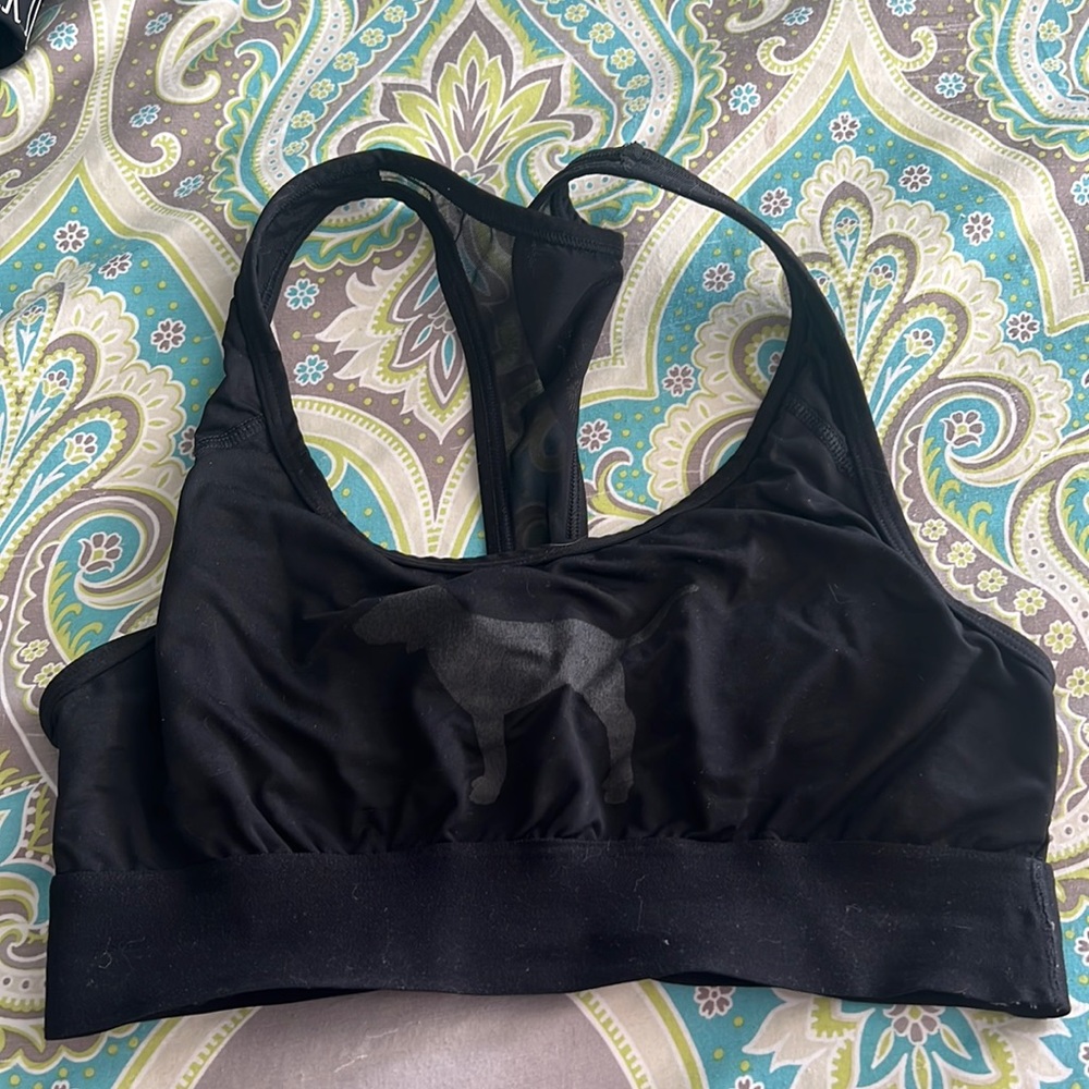 pink sports bra